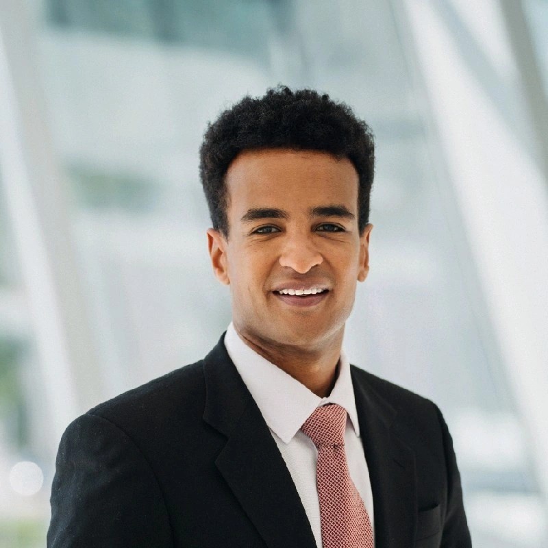 Photo of Nayel Nail; Fotografia de Nayel Nail